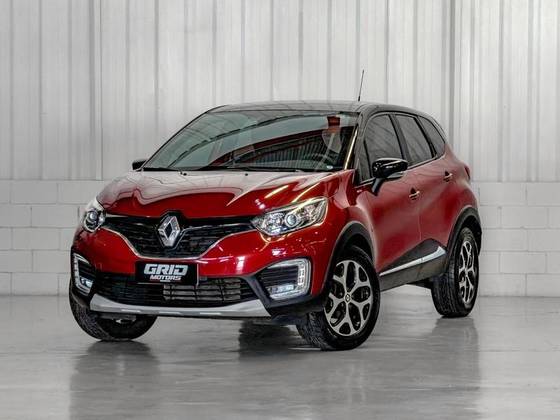 RENAULT CAPTUR 1.6 16V SCE FLEX BOSE X-TRONIC RENAULT CAPTUR 1.6 16V SCE FLEX BOSE X-TRONIC